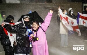 Силовики распыляли газ из водометов, утверждает ВВС