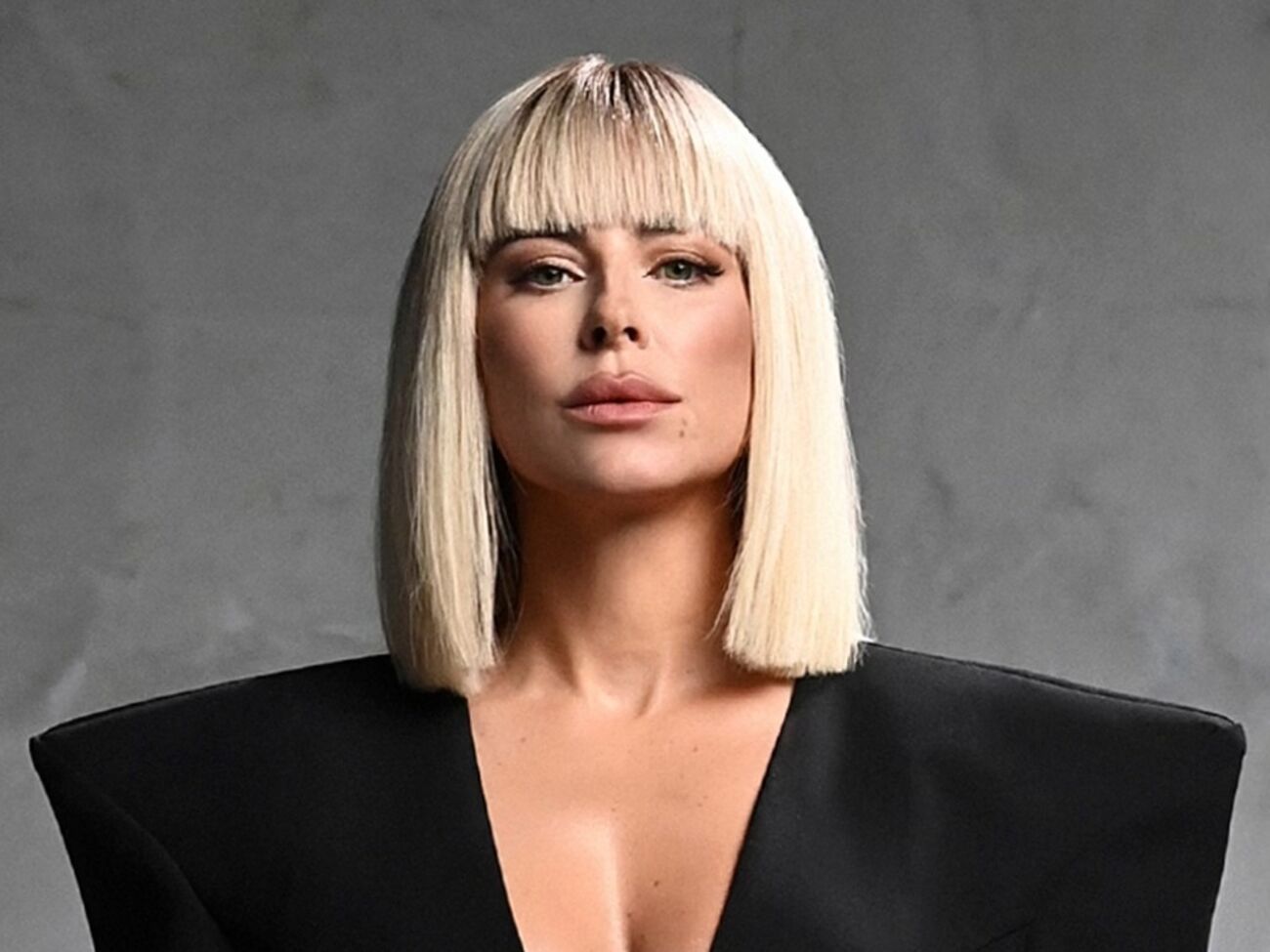 Ани Лорак проживает в РФ