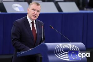 Макграт наголосив, що ЄС наполягатиме на відповідальності РФ за воєнні злочини, скоєні в Україні