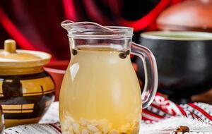 Хреновуху готовят несколько дней