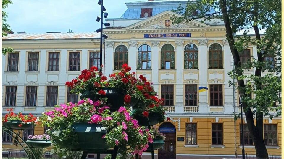 Директор лицея сообщила, что учительницу уволили 1 декабря