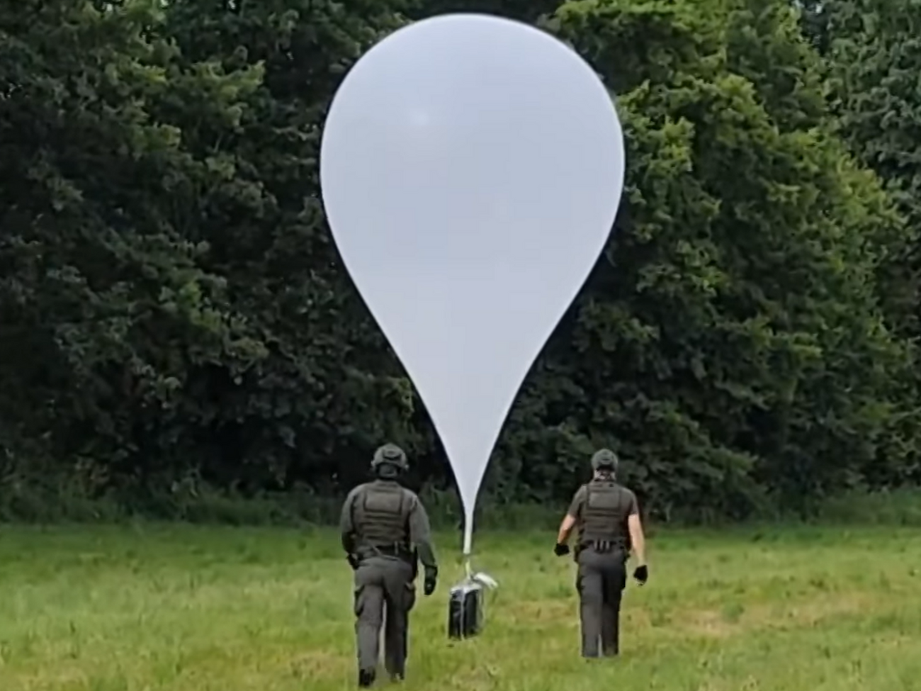 ЄК: Зростання проникнень повітряних куль із Білорусі погіршує ситуацію на литовському кордоні