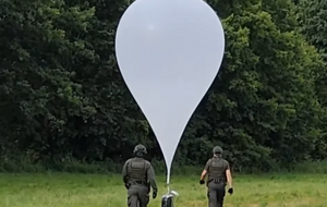 ЄК: Зростання проникнень повітряних куль із Білорусі погіршує ситуацію на литовському кордоні