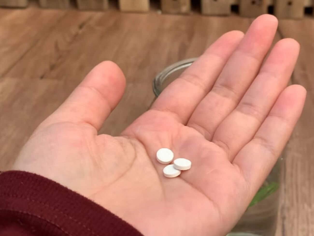 Цветоводы посоветовали приготовить питательный раствор на основе витамина В1