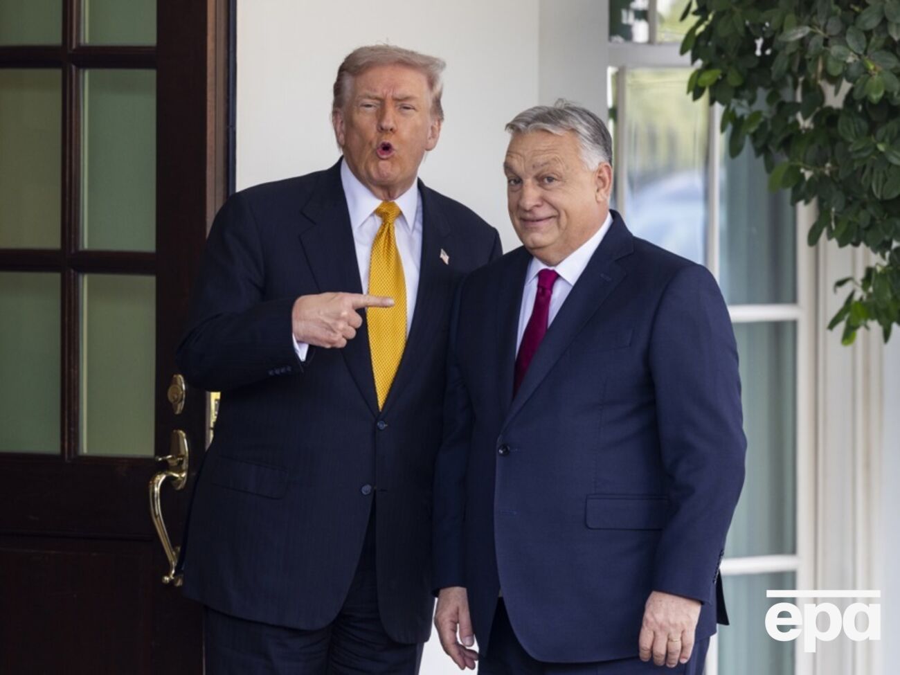 Трамп вважає, що може придушити опір Орбана проти вступу України в ЄС