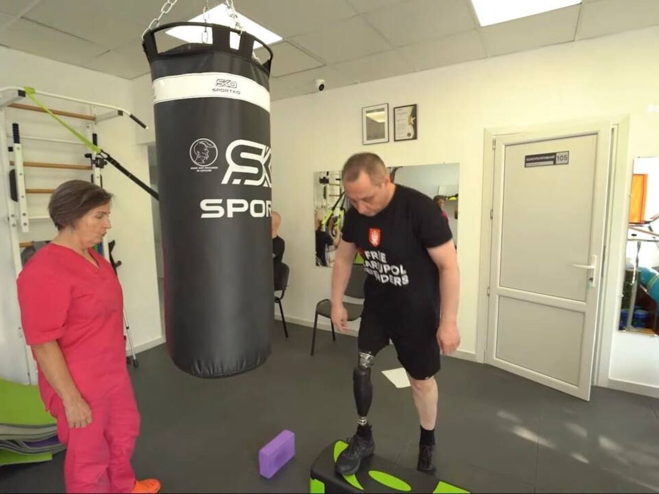 Протез Genium X3 позволяет бегать, кататься на велосипеде, преодолевать сложный рельеф