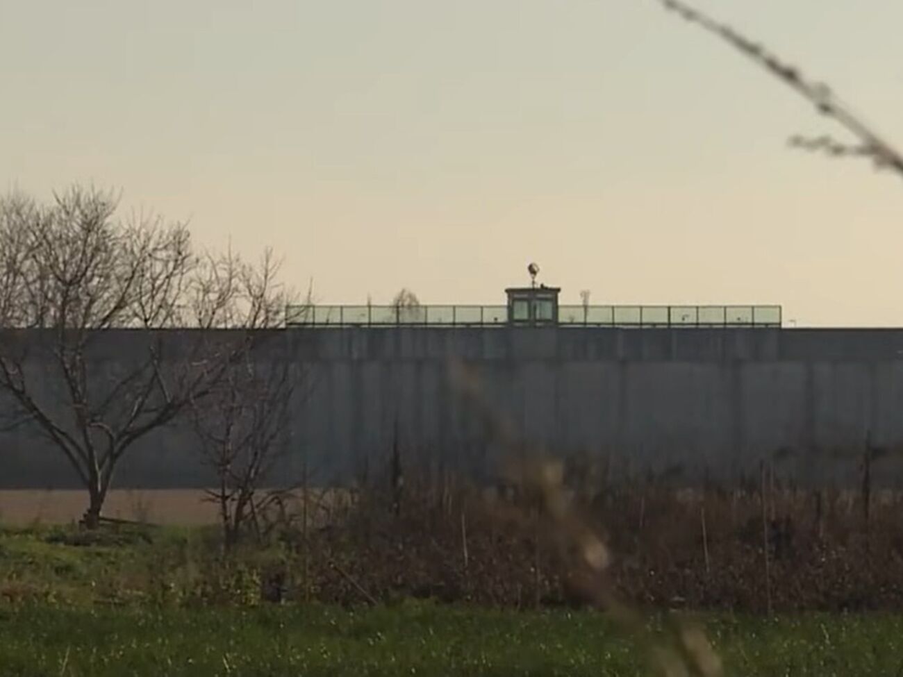 Недавно Таулант сбежал из тюрьмы строгого режима Opera в Милане, сообщили СМИ