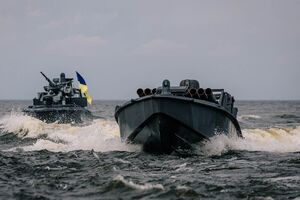 Удар был по корме танкера