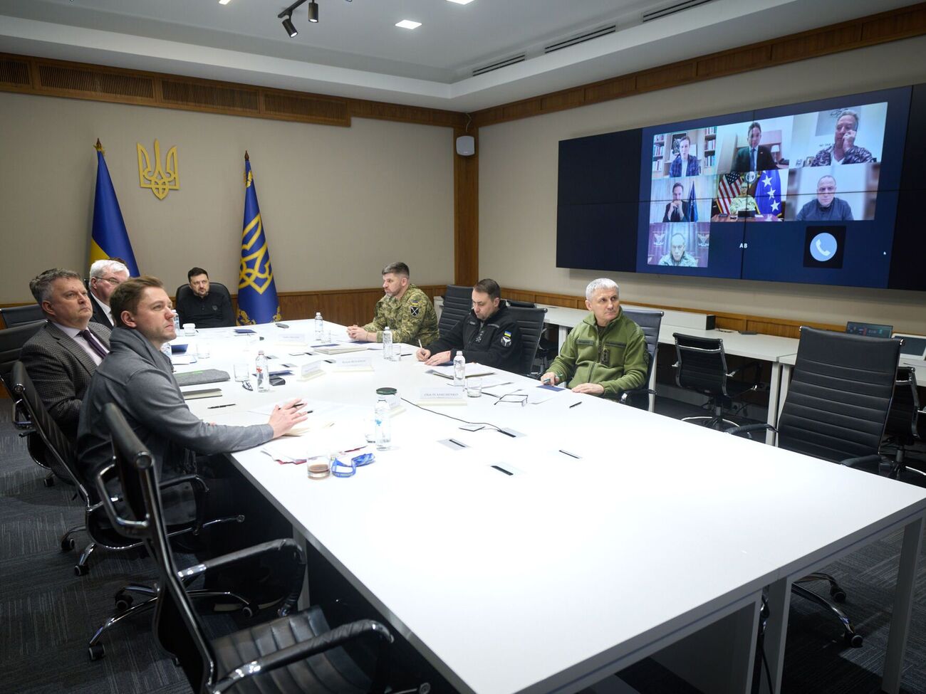 Зеленський повідомив про розмову з делегацією США щодо питання гарантій безпеки для України