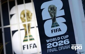 Інцидент став перевіркою FIFA на здатність балансувати між правами спортсменів, культурними нормами й політикою