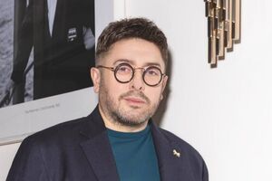 В 2003–2016 годах Суханов состоял в браке с российским психологом