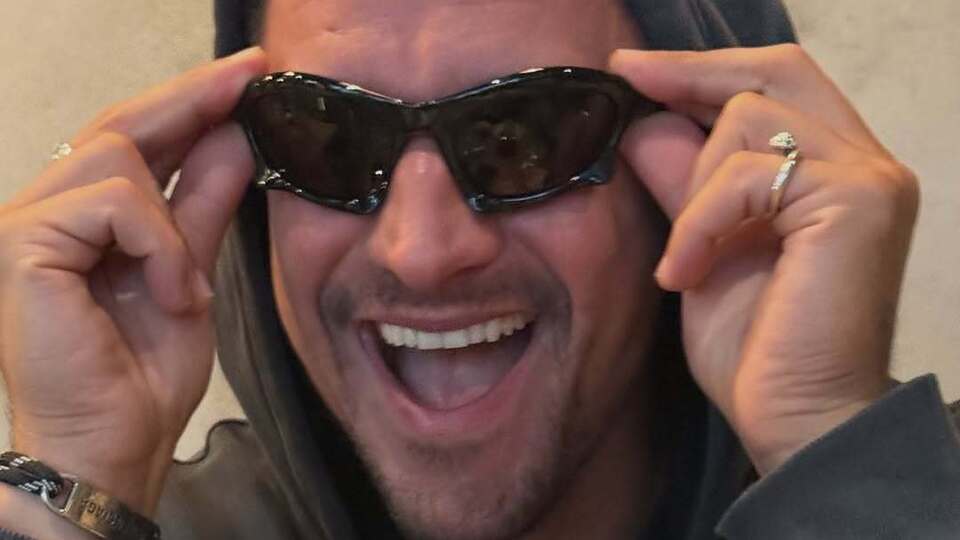 Цимбалюк является главным героем романтического шоу