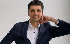 Курс евро к доллару США вырос под влиянием трех решений, которые совпали во времени