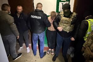 Підозрюваних затримали в орендованій квартирі у столиці й вилучили речові докази