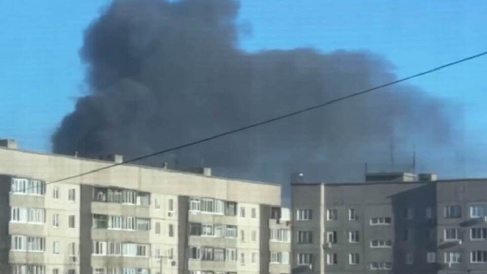 В Орську горить "Мехзавод"