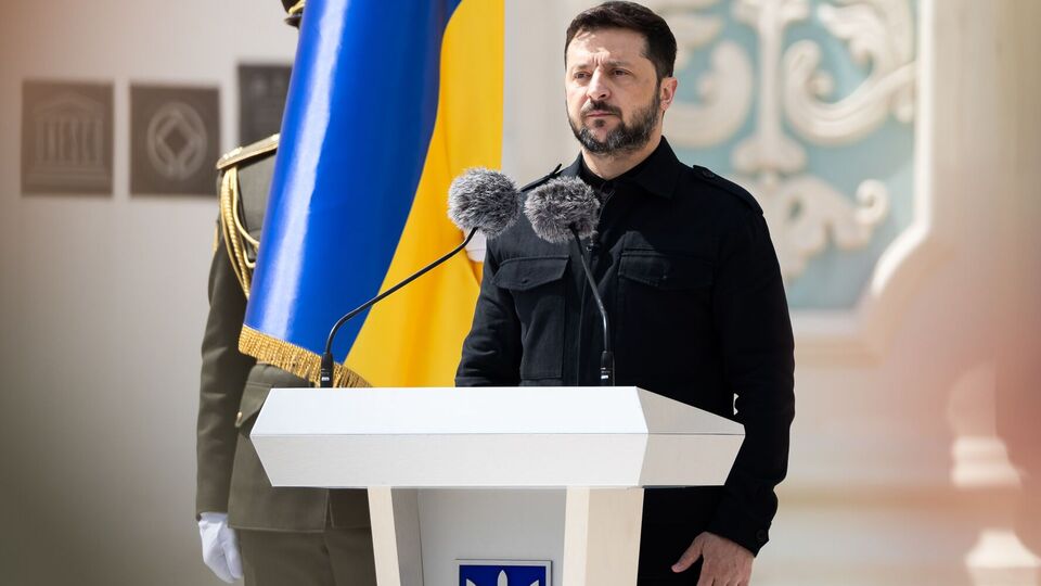 СМИ пишут, что Зеленский встретится с Мерцем