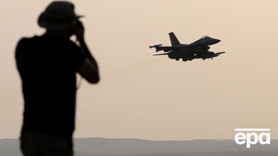 Перші два інциденти з лазером і літаками сталися 2 грудня, ще один – за тиждень