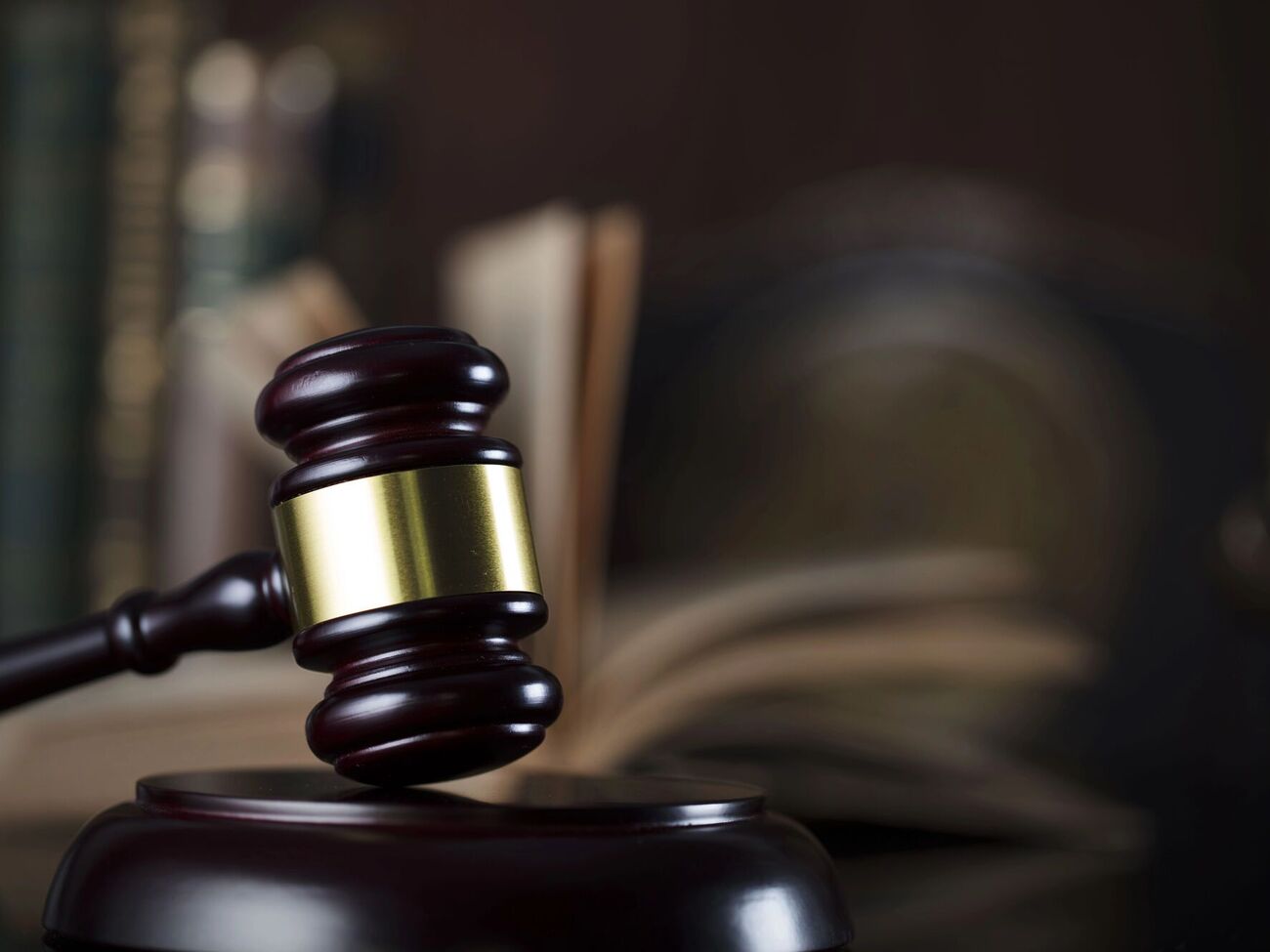 Мужчину также признали виновным в жестоком обращении с детьми и препятствовании правосудию