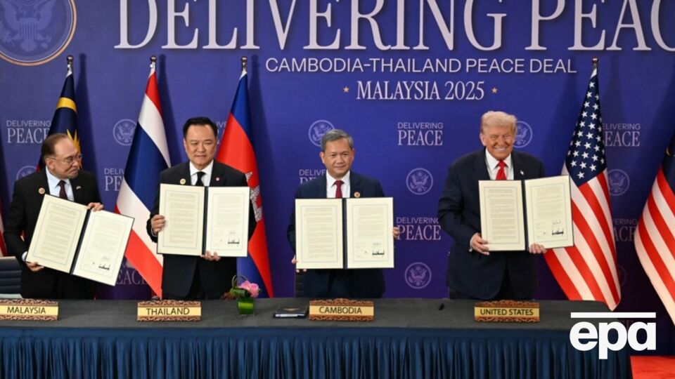 По словам Трампа, он провел "очень хороший разговор" с премьер-министрами Таиланда и Камбоджи