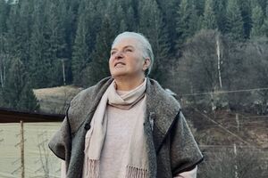 Пане президенте, яйця у вас таки є. А чи є у вас розуміння, що з такою зарплатнею скоро не стане нашої армії?