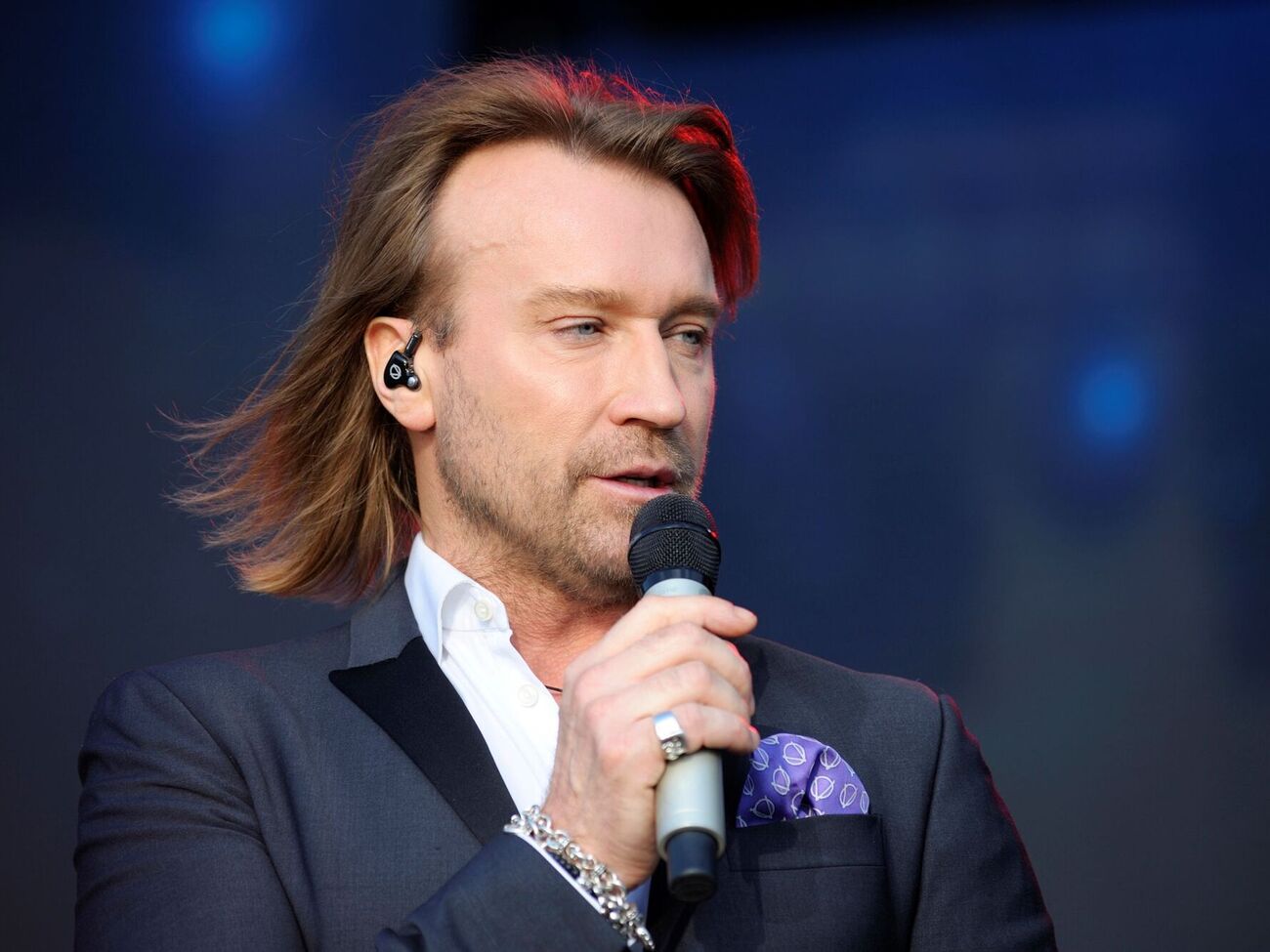 Винник в конце февраля 2022 года тайно покинул Украину и выехал в Германию