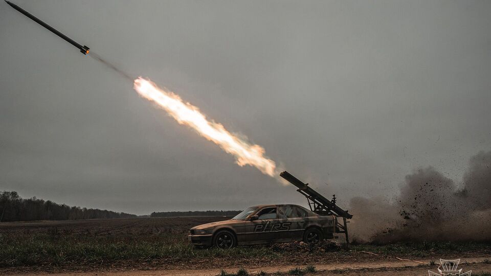 Бутусов: Міні-РСЗВ обладнана трьома направляючими від БМ-21 "Град" для 122-мм снарядів