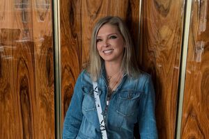 Навроцька: Життя дуже жорстоке