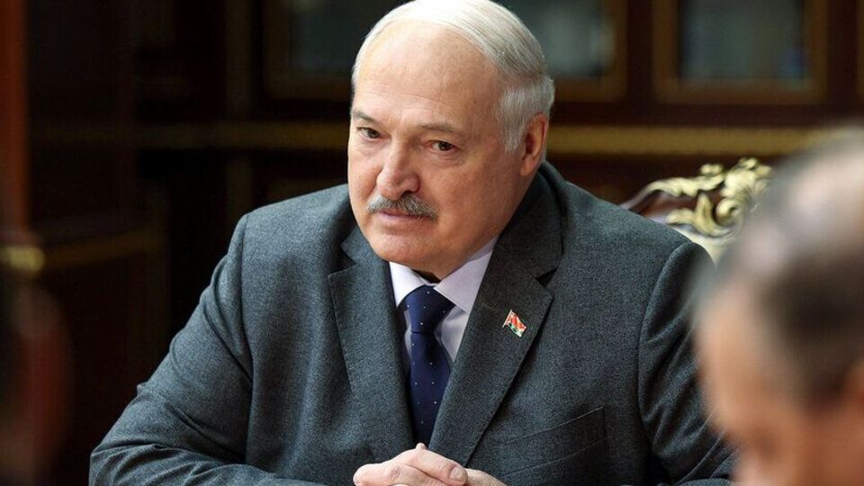 Лукашенко принял решение о помиловании граждан "в рамках достигнутых договоренностей" с Трампом, сообщил Telegram-канал "Пул Первого"