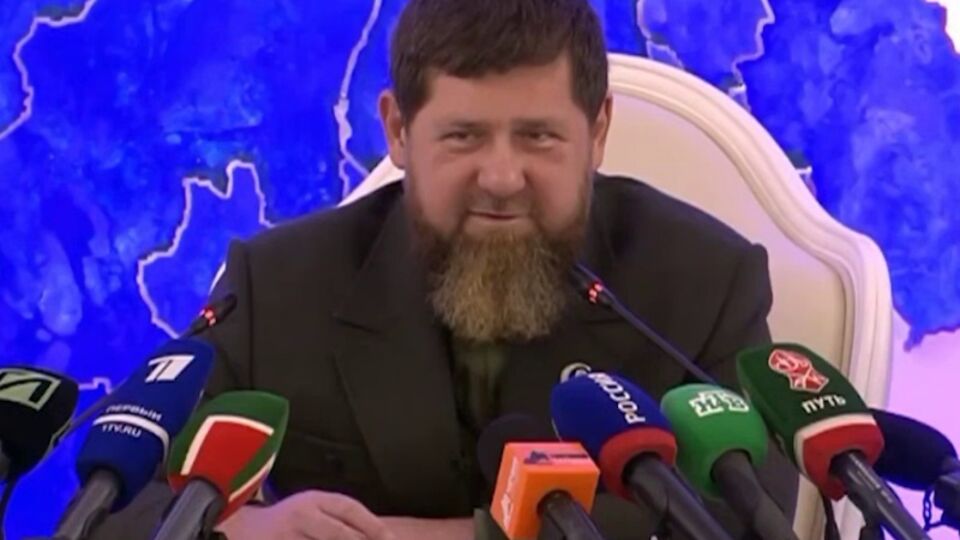 Кадыров провел прямую линию на местном телеканале