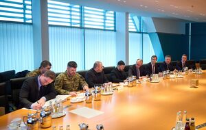 Делегацию Украины на переговорах с США возглавил Зеленский