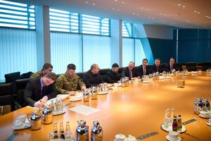 Делегацию Украины на переговорах с США возглавил Зеленский