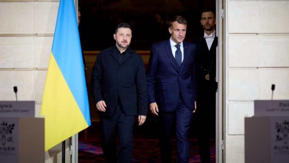 Зеленський і Макрон обговорили війну в Україні