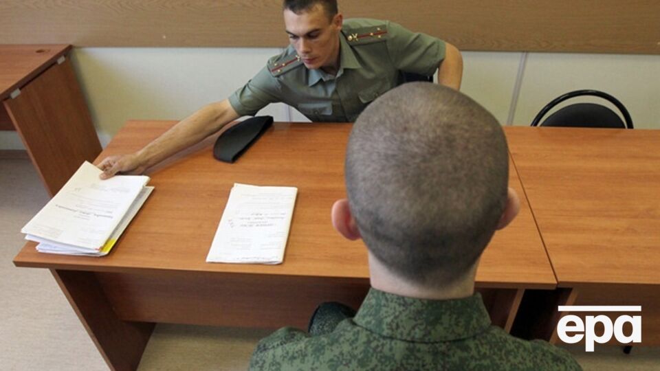 СМИ пишут, что призывников уговаривают подписать контракт с минобороны РФ