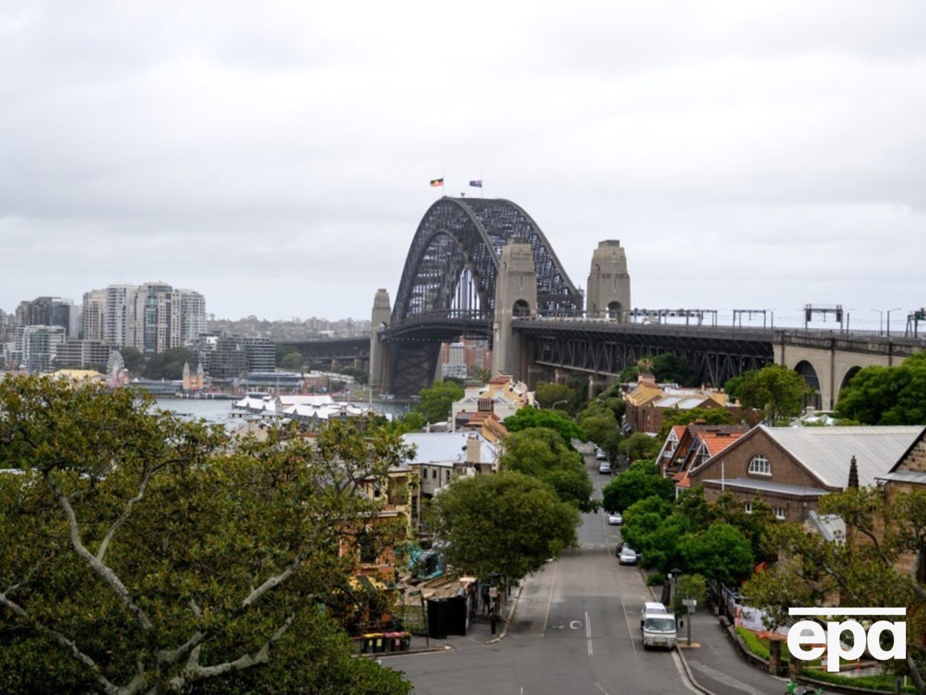 В Сиднее расстреляли на пляже 15 человек