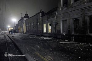 УЗ сообщила о задержках поездов из Днепра в Холм, Кривой Рог, Запорожье, Львов, а также некоторых электричек