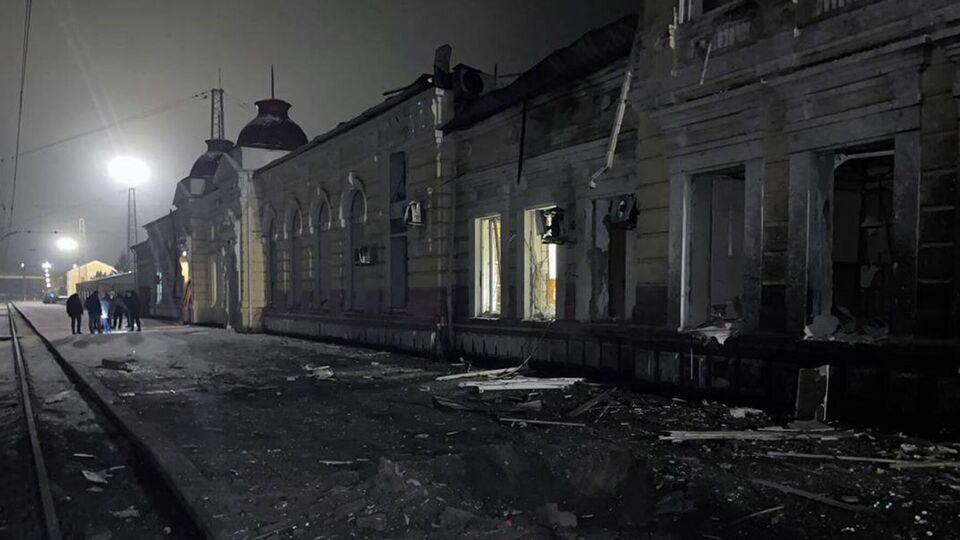 УЗ сообщила о задержках поездов из Днепра в Холм, Кривой Рог, Запорожье, Львов, а также некоторых электричек