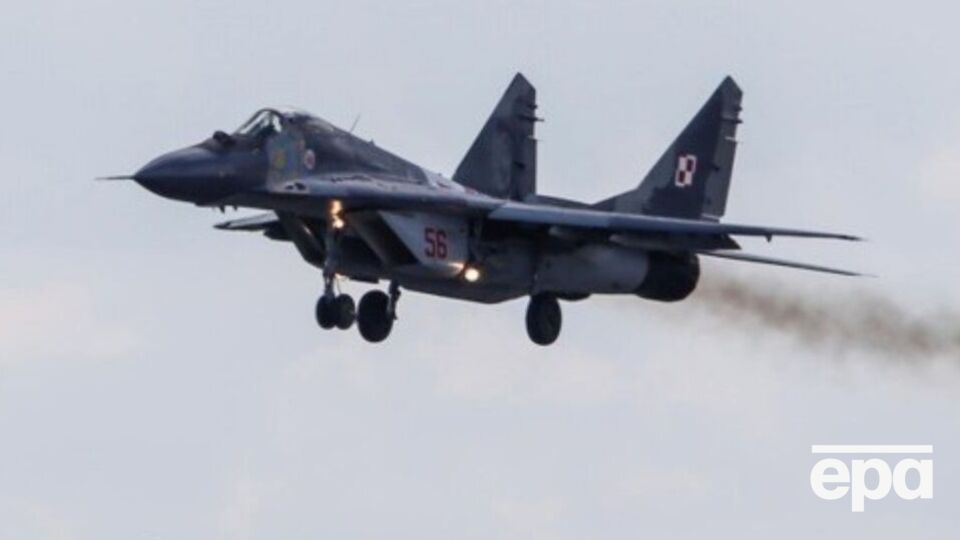 Передача истребителей не повлияет на обороноспособность Польши, отметили в министерстве нацобороны страны