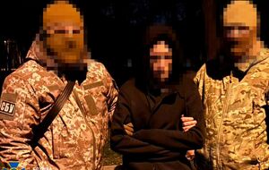 По данным следствия, фигурант обустроил "наблюдательный пост" вблизи контрольно-пропускного пункта завода