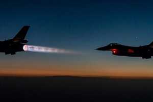 F-16 Турции сбили БПЛА в безопасной зоне за пределами населенных пунктов, отметили в турецком минобороны