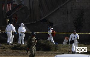 На борту бізнес-джета, який потрапив в аварію, були вісім пасажирів і двоє членів екіпажу