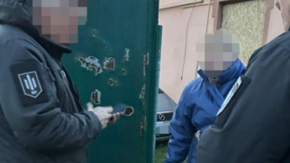 Данные "бойцов" заносили в бухгалтерские ведомости и передавали в банковское учреждение, хотя они не были в списках личного состава, отметили в ГБР