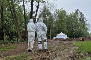 Україна й Польща домовилися про відновлення ексгумаційних робіт 2024 року