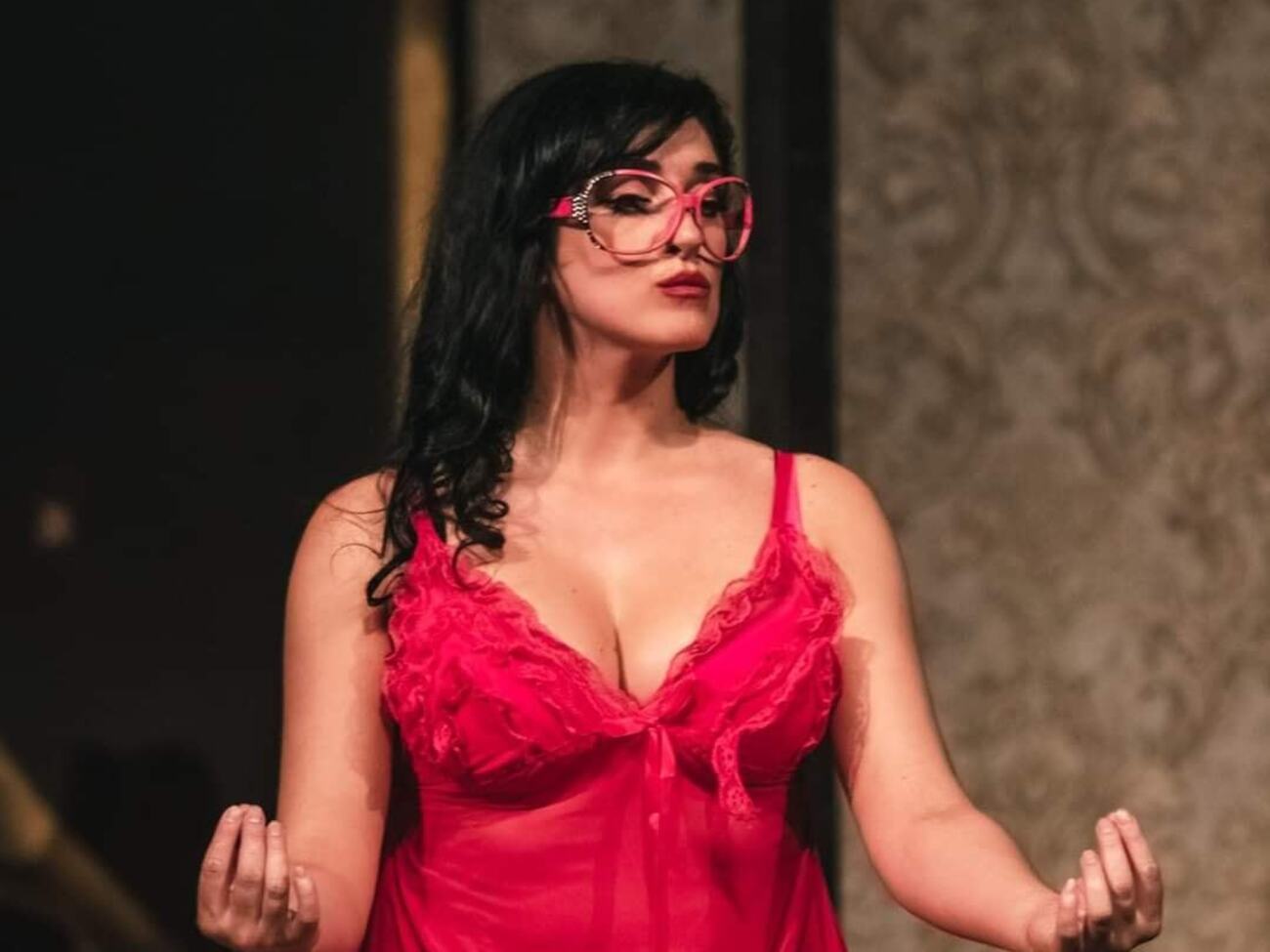 Після діалогу з глядачем Комановська одразу ж запропонувала разом відсвяткувати Великдень