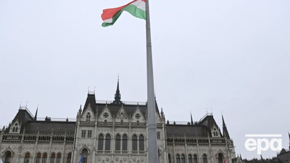 Венгрия снова выступила против Украины