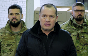 Волонтеры передали зарядные станции 81-й Слобожанской отдельной аэромобильной бригаде