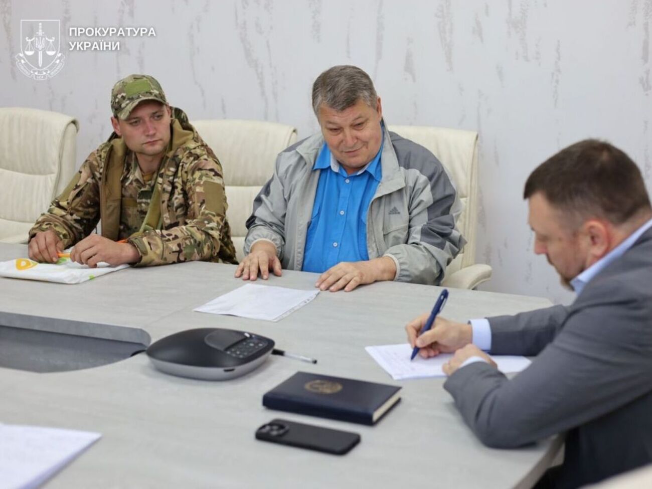 Во время лечения военнослужащий узнал, что его земельный участок несколько раз перепродали по поддельным документам