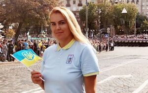 Клочкова живет с семьей и сыном в оккупированном Крыму, она молчит о войне, которую Россия развязала против Украины