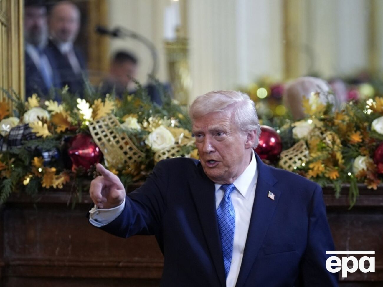 FT написала, що зовнішньою політикою у США керує не Держдеп, а особи, наближені до Трампа