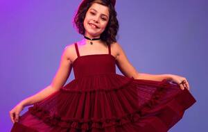 Представниця Франції Лу Делез заспівала на "Дитячому Євробаченні 2025" пісню Ce Monde