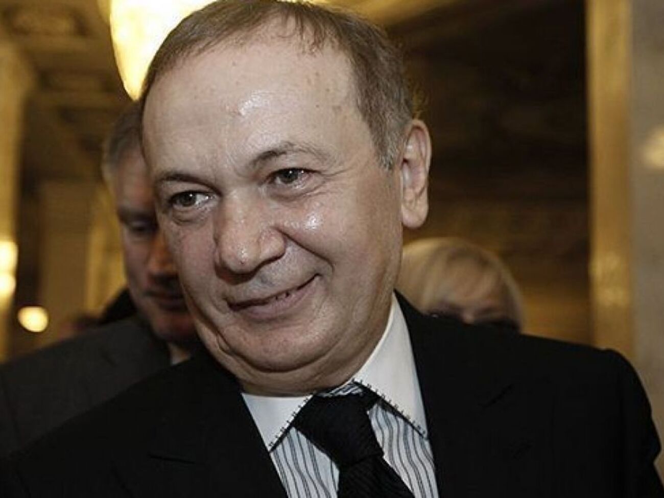 Иванющенко подозревается в завладении 18 га земли